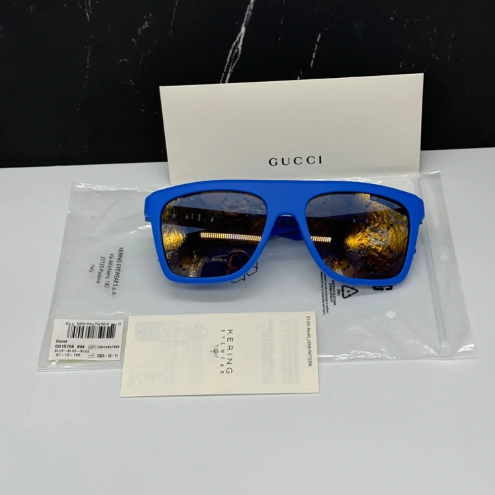 NEW GUCCI UNISEX SHIELD SUNGLASSES